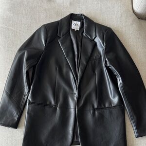Zara Women's Black Leather Oversized Blazer
